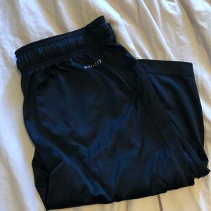 S Nike Dri Fit basketball shorts. Black.